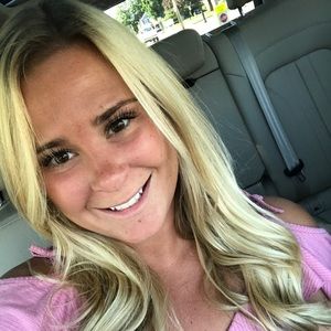 Meet your Posher, Amber